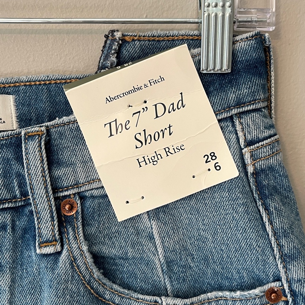 New! Abercrombie and Fitch The 7" Dad Denim Shorts High Rise Size 28/6‎ NWT - Picture 6 of 15